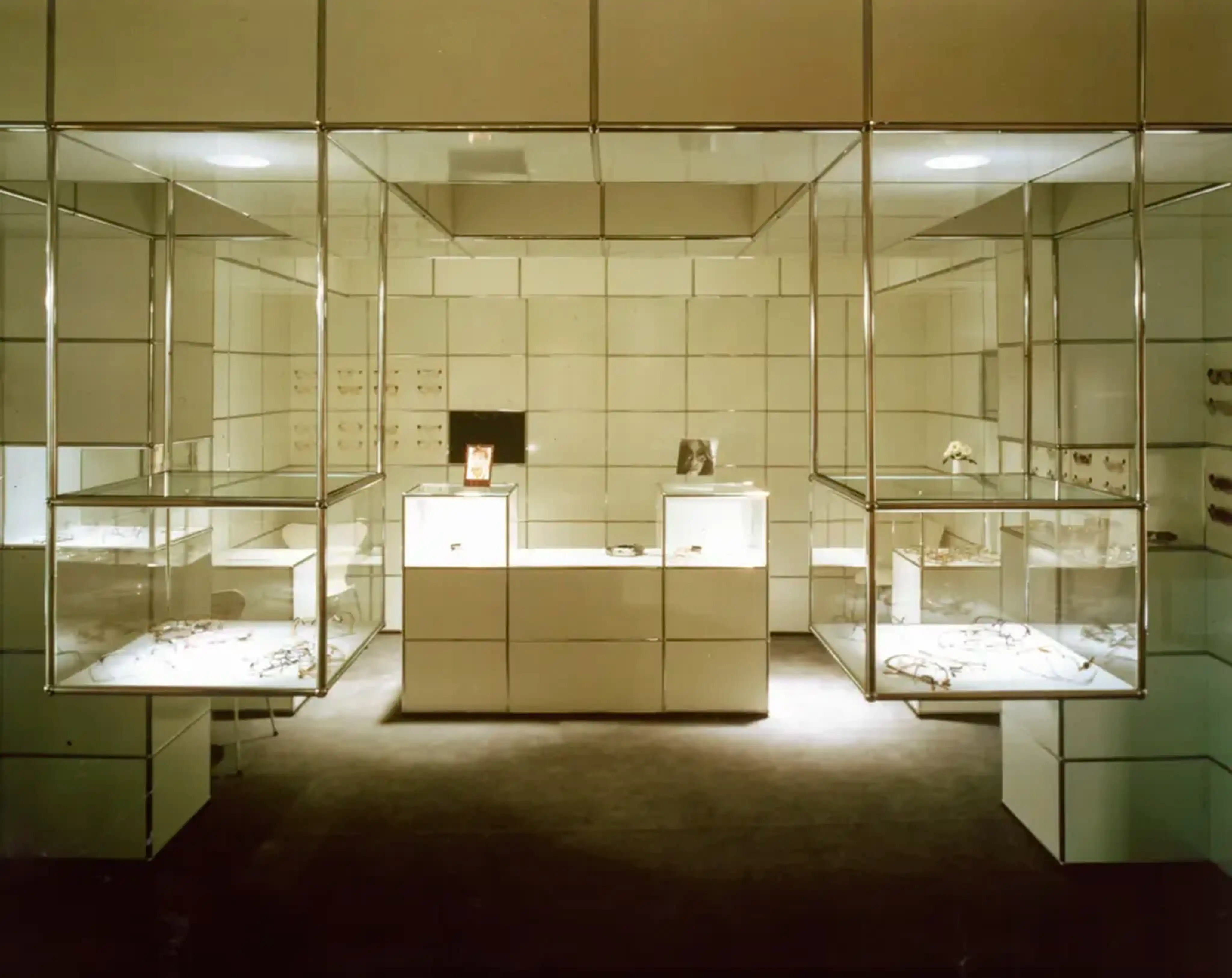 USM Storefront